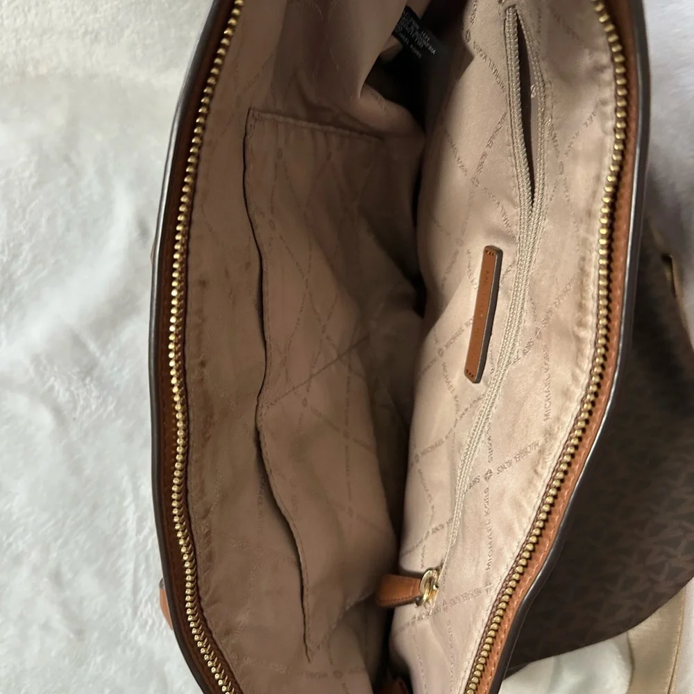 Michael Kors Brown and Tan Signature Messenger Bag with Cream Strap - Picture 2 of 11